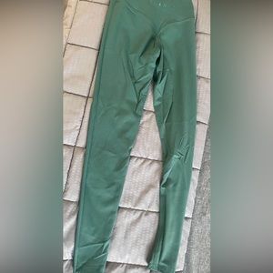 Balance athletica cloud leggings